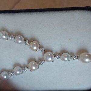 Pearl and diamond necklace